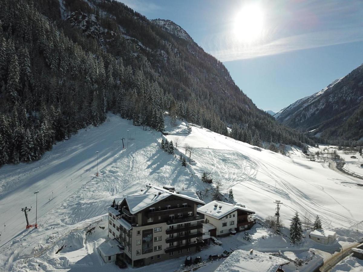 Aktivhotel Feichtner Hof Kaunertal Exterior photo